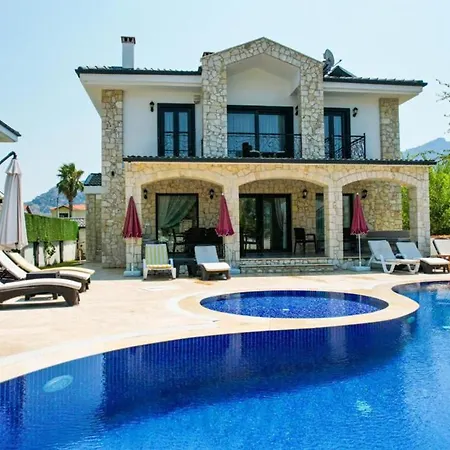 Vilă Remarkable Private 4-Bed Villa In Dalyan With Pool *
