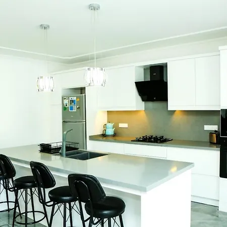 Remarkable Private 4-Bed Villa In Dalyan With Pool *