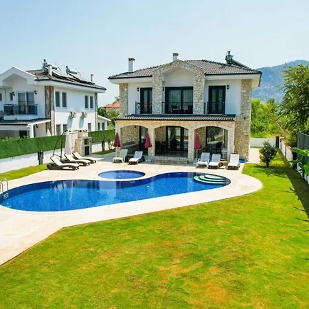 Remarkable Private 4-Bed Villa In Dalyan With Pool * Dalyan