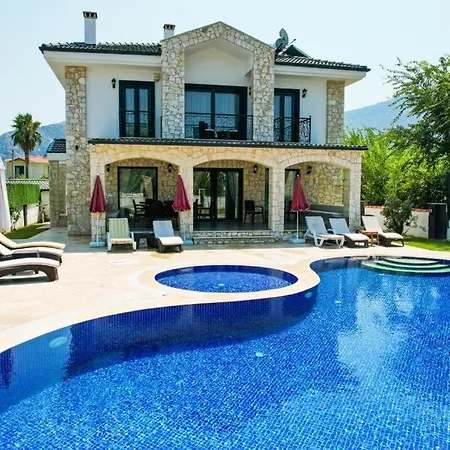 Remarkable Private 4-Bed Villa In Dalyan With Pool